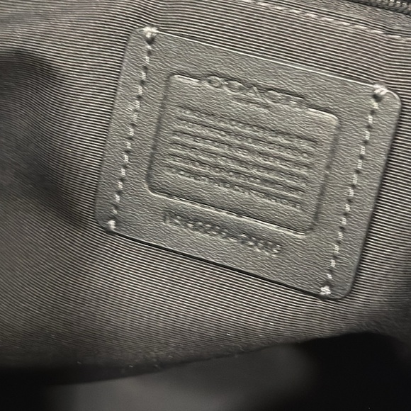 Coach Bag Large Signature Tote Bag - Picture 13 of 17